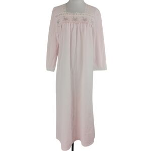 Vintage 80s Lorraine Womens Pink Floral Plus Size Nightgown size M Feminine Lace
